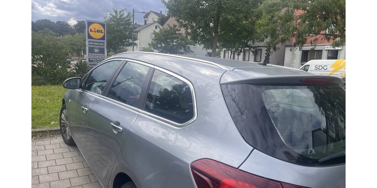 Opel Astra 180.000 km 5.000 &euro; Backnang 71522