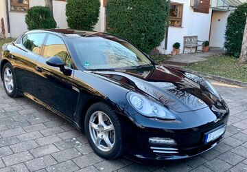 Porsche Panamera 133.000 km 23.900 &euro; Stuttgart 70619