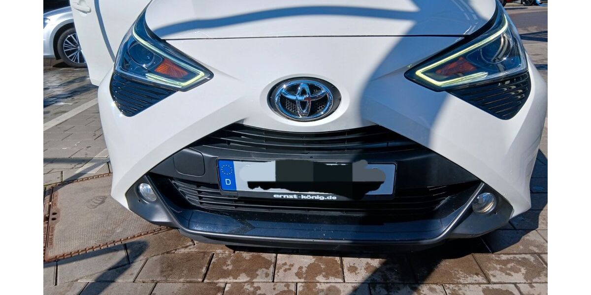 Toyota Aygo (X) 60.000 km 11.500 &euro; Heilbronn 74080