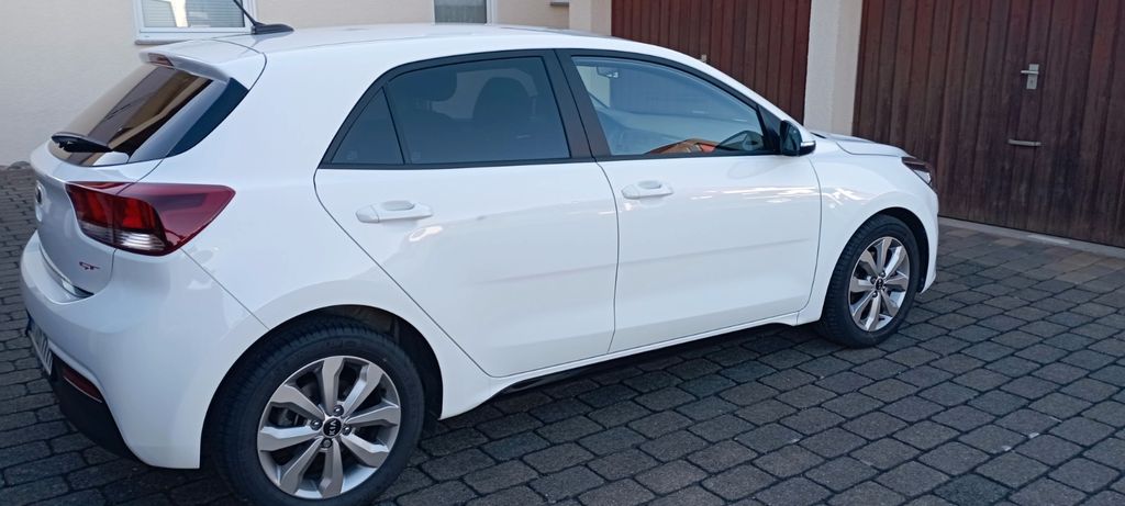 Kia Rio 29.969 km 13.799 &euro; Brackenheim 74336