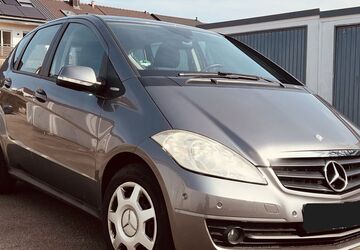 Mercedes-Benz A 160 87.500 km 5.500 &euro; Stuttgart 70599