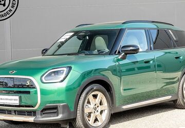 Mini Countryman SE (Cooper) 3.672 km 42.370 &euro; Gerlingen 70839