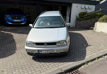 VW Golf 104.285 km 3.500 &euro; Ötisheim 75443