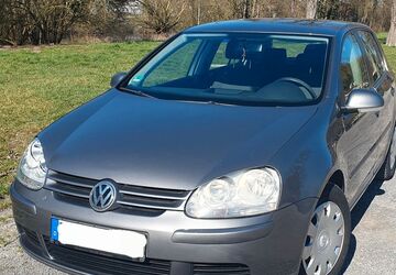VW Golf 215.000 km 1.790 &euro; Mühlacker 75417