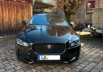 Jaguar XE 155.822 km 21.000 &euro; Sachsenheim 74343