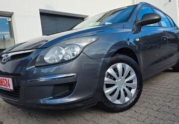 Hyundai i30 177.000 km 2.800 &euro; Stuttgart 70563