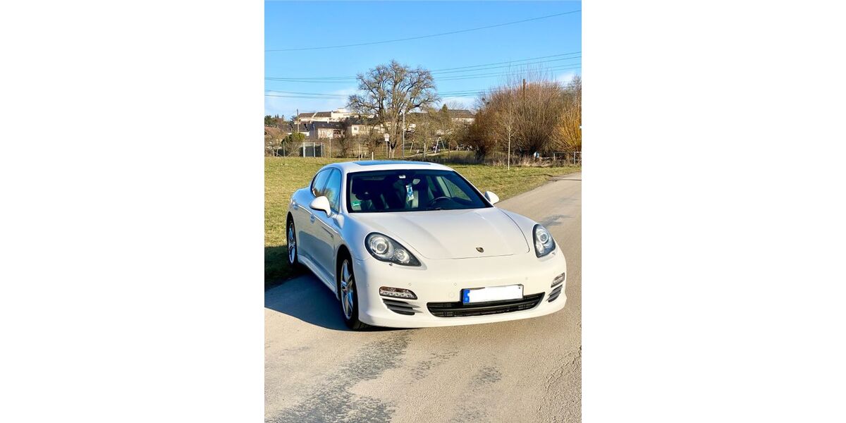 Porsche Panamera 183.500 km 22.499 &euro; Stuttgart 70499