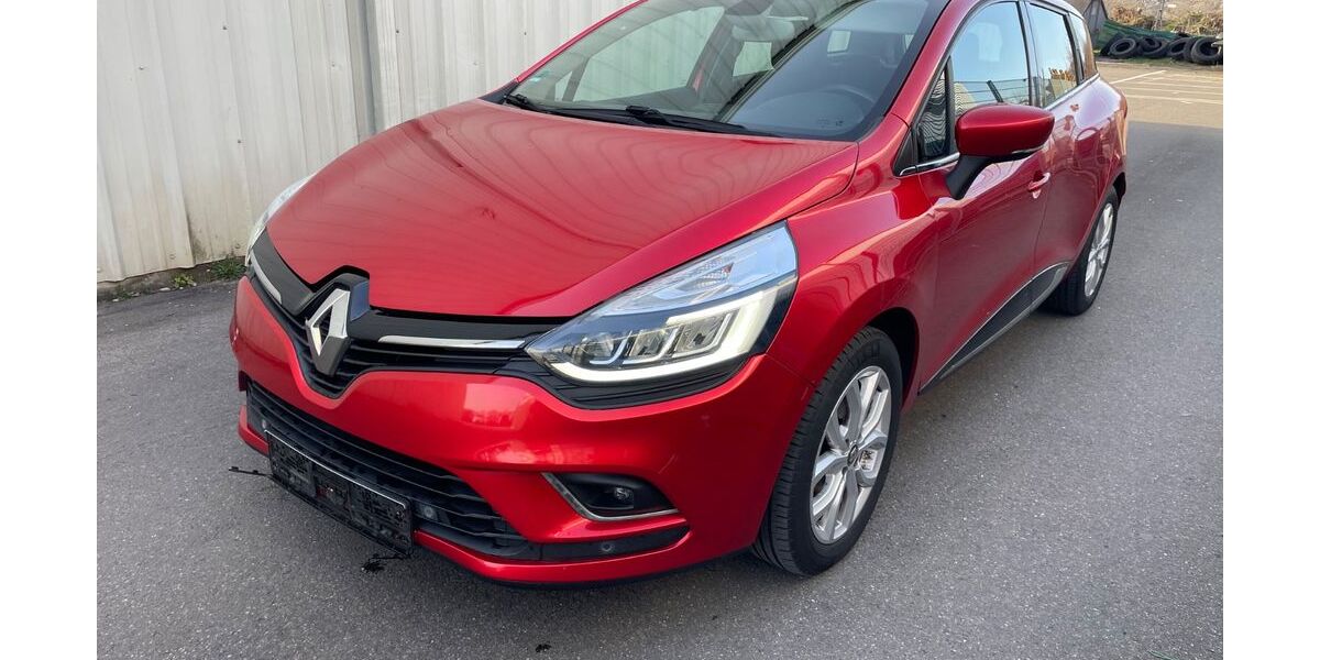 Renault Clio 142.000 km 8.690 &euro; Böblingen 71034