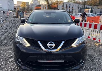 Nissan Qashqai 132.000 km 11.999 &euro; Stuttgart 70376