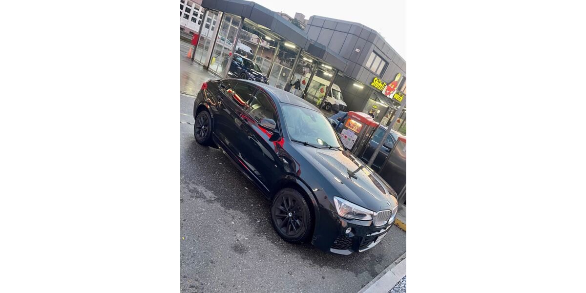 BMW X4 180.000 km 18.900 &euro; Stuttgart 70178