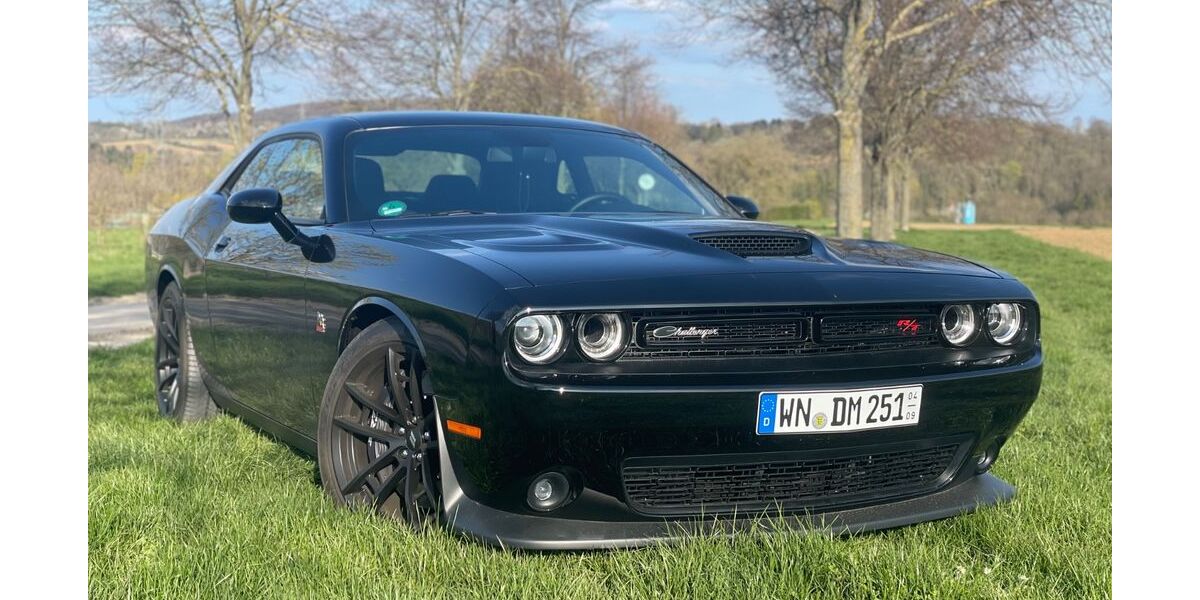Dodge Challenger 18.000 km 47.000 &euro; Fellbach 70736