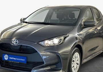 Toyota Yaris 13.832 km 18.970 &euro; Esslingen 73730