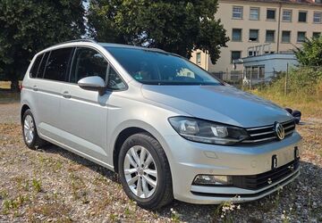 VW Touran 147.000 km 14.500 &euro; Oberboihingen 72644