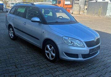 Skoda Fabia 255.105 km 3.490 &euro; Waiblingen Neustadt ( 15 km von Stuttgart ) 71336