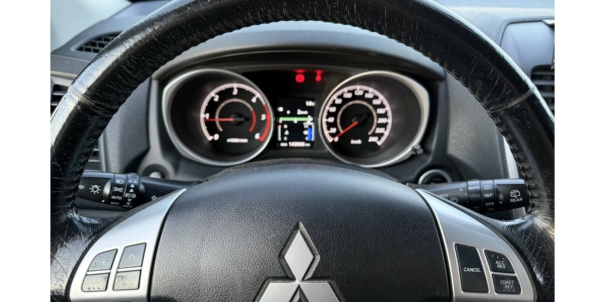 Mitsubishi ASX 4WD 1.8 DID Instyle*Leder,Navi,Xenon* 143.500 km 6.750 &euro; Schorndorf 73614