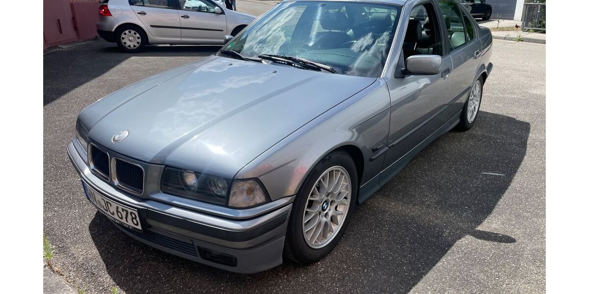 BMW 325 303.000 km 4.600 &euro; Remshalden 73630