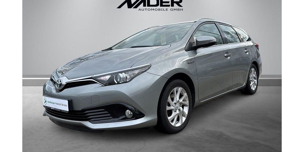 Toyota Auris Touring Sports 96.000 km 17.990 &euro; Weinstadt 71384