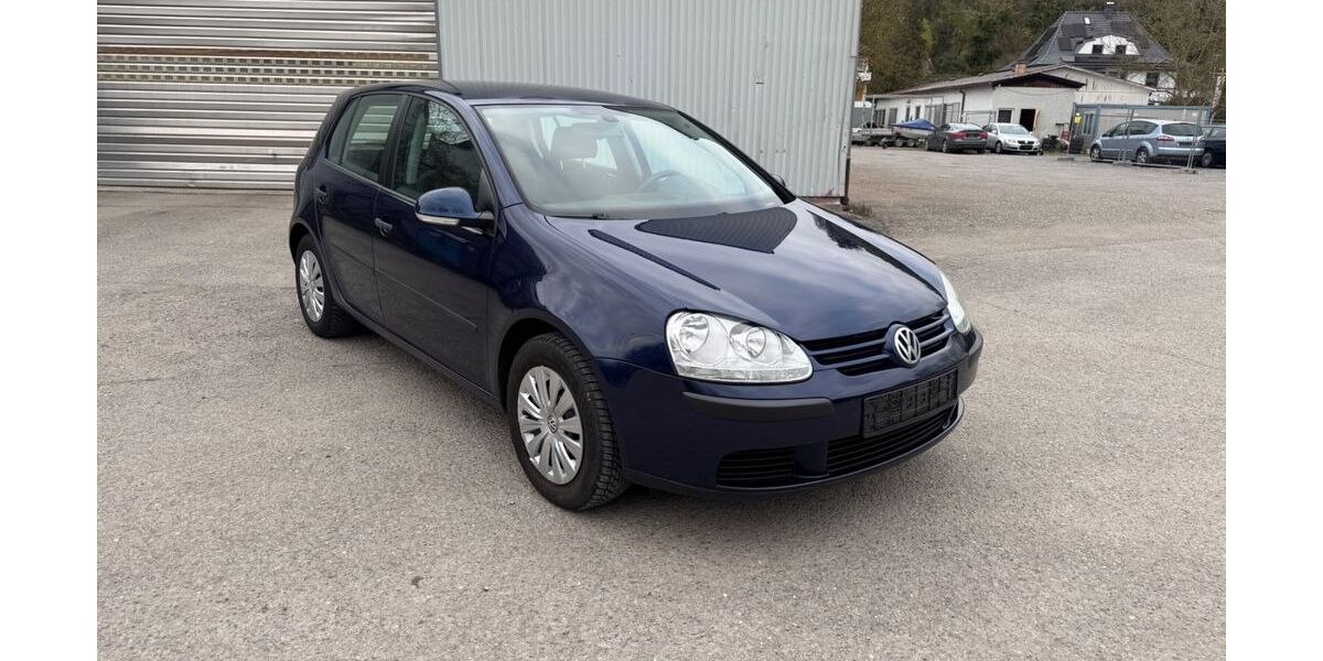 VW Golf 178.000 km 2.750 &euro; Mühlacker 75417