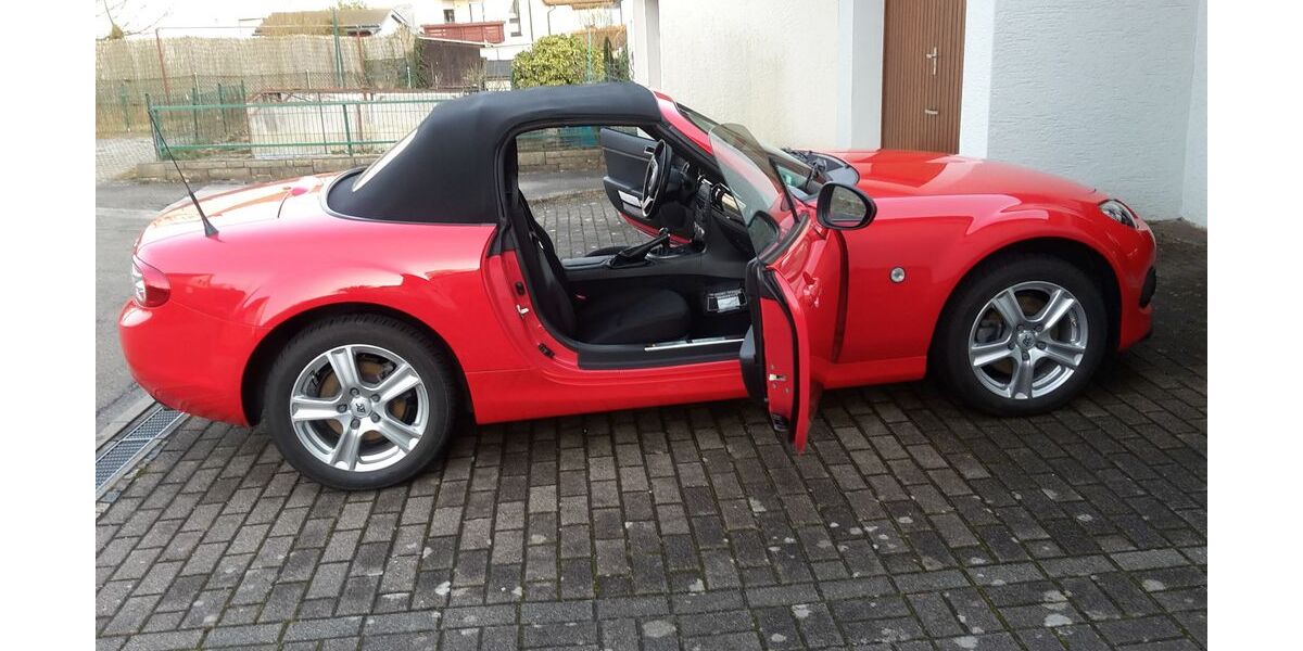 Mazda MX-5 81.000 km 12.500 &euro; Schorndorf 73614
