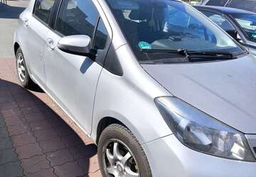 Toyota Yaris 119.000 km 6.500 &euro; Stuttgart 70376