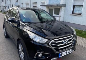 Hyundai ix35 180.000 km 8.750 &euro; Heilbronn 74078