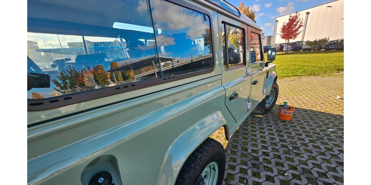 Land Rover Defender 18.000 km 71.000 &euro; Stuttgart 70374