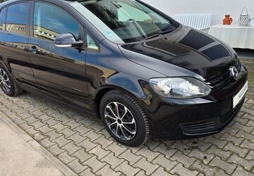 VW Golf 74.000 km 7.698 &euro; Winterbach 73650
