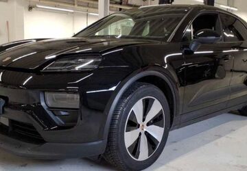 Porsche Macan 2.999 km 72.999 &euro; Stuttgart 70499