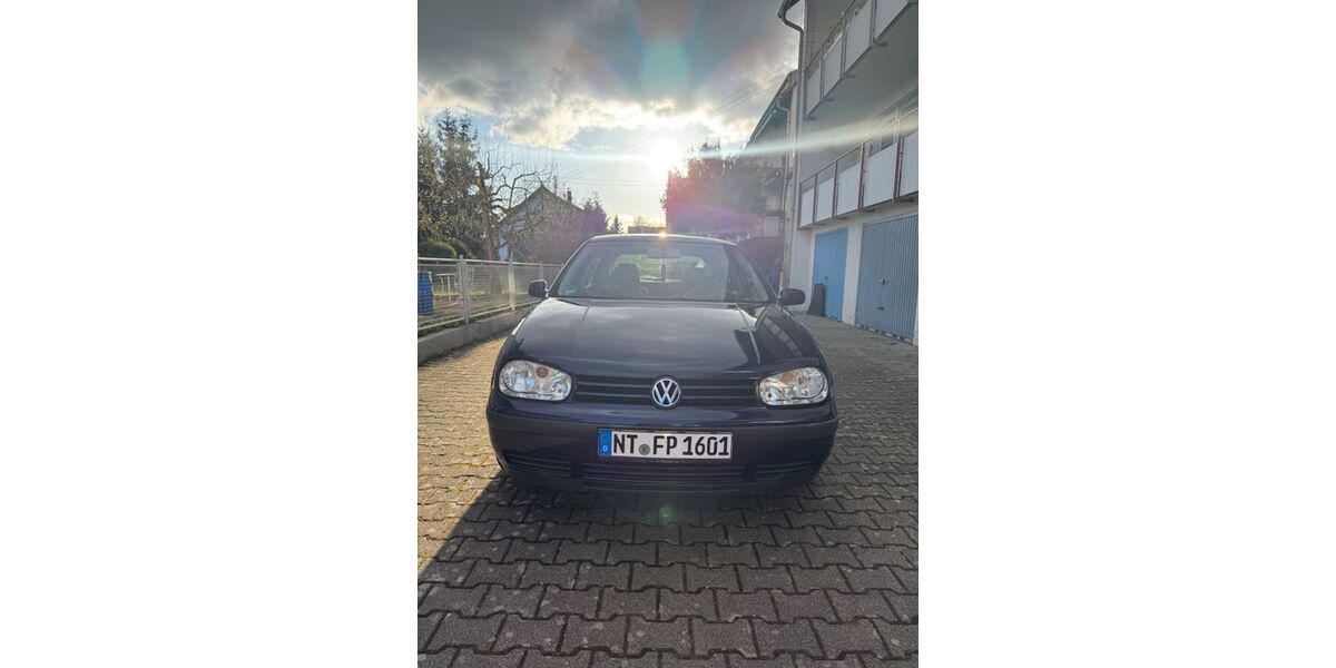 VW Golf 216.000 km 1.150 &euro; Filderstadt 70794
