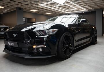 Ford Mustang 102.000 km 33.990 &euro; Remseck 71686