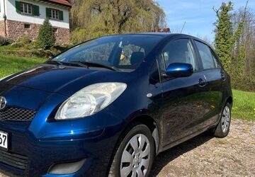 Toyota Yaris 141.000 km 4.000 &euro; Waiblingen 71334