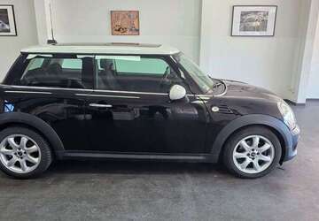 Mini Cooper 147.000 km 4.990 &euro; Asperg 71679