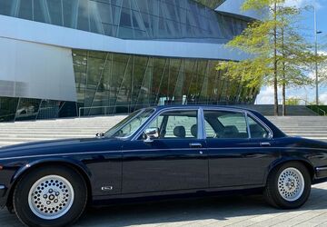 Jaguar XJ12 111.800 km 19.500 &euro; Stuttgart 70619