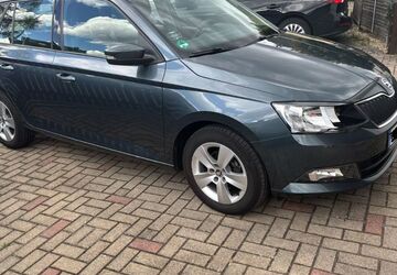 Skoda Fabia 99.000 km 9.400 &euro; Steinenbronn 71144