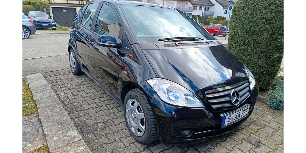 Mercedes-Benz A 180 106.800 km 5.420 &euro; stuttgart 70569