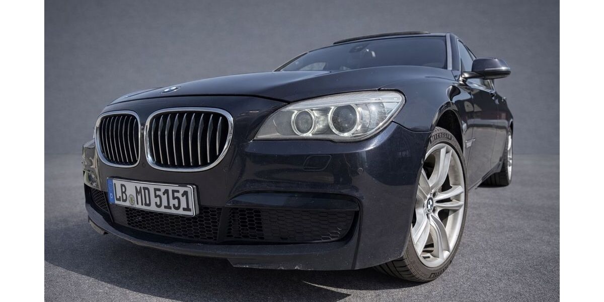 BMW 750 315.999 km 13.900 &euro; Ditzingen 71254