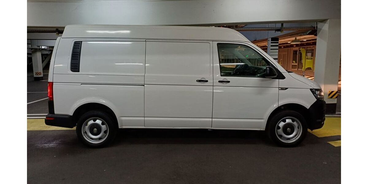 VW T6 Transporter 228.000 km 15.400 &euro; Esslingen am Neckar 73733