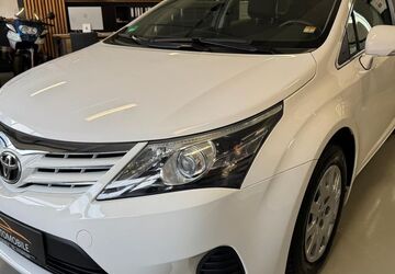 Toyota Avensis 86.000 km 8.990 &euro; Heilbronn 74078