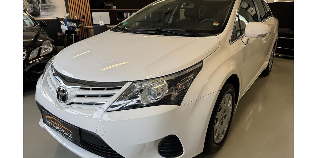 Toyota Avensis 86.000 km 8.990 &euro; Heilbronn 74078