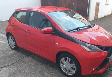 Toyota Aygo (X) 47.466 km 7.250 &euro; Stuttgart 70327