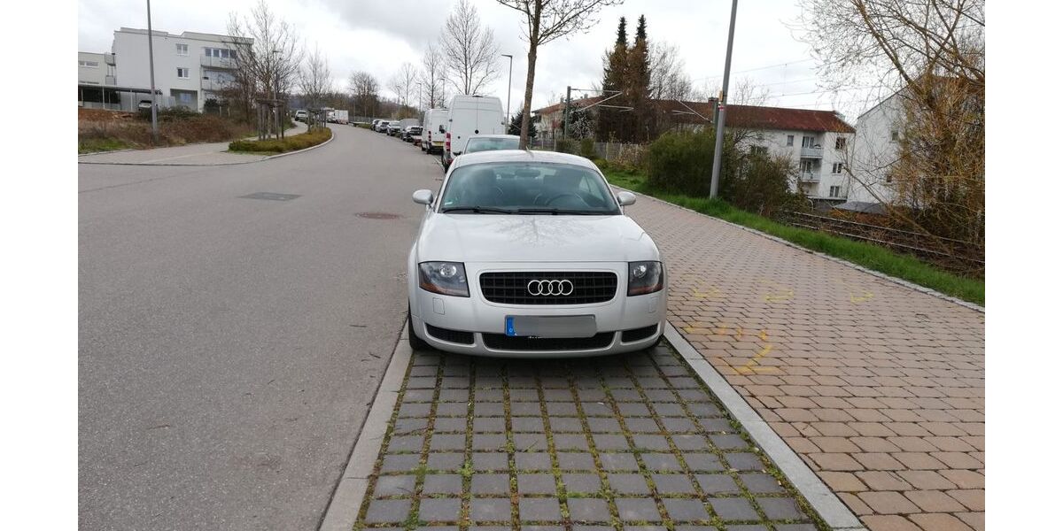 Audi TT 200.000 km 4.300 &euro; Weinsberg 74189