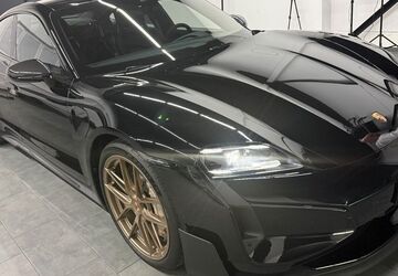 Porsche Taycan 6.790 km 179.999 &euro; Markgröningen 71706
