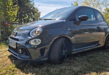 Abarth 595 Competizione 25.000 km 21.799 &euro; Leonberg 71229