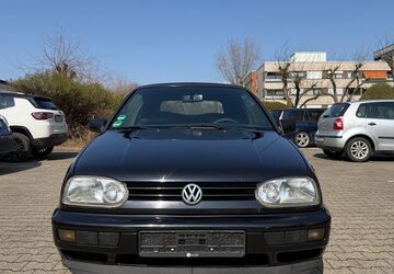 VW Golf 220.000 km 1.250 &euro; Besigheim 74354