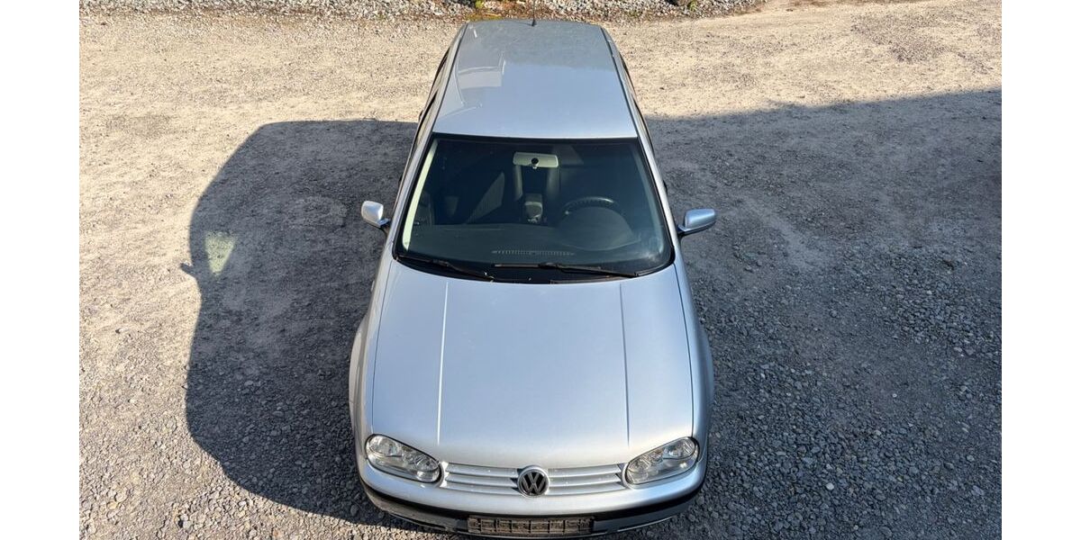 VW Golf 266.386 km 690 &euro; Böblingen 71032