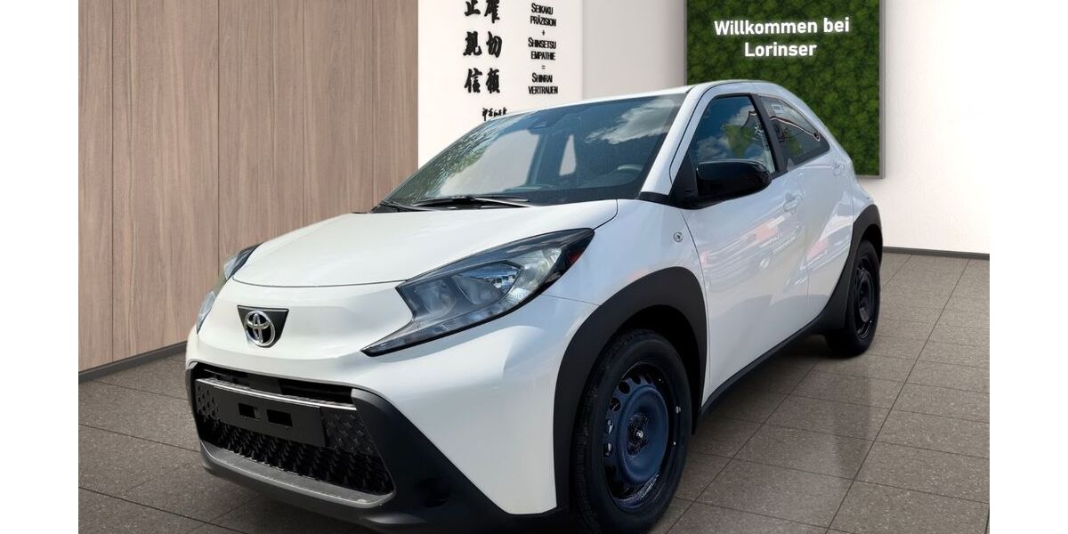 Toyota Aygo (X) 4.593 km 17.990 &euro; Backnang 71522