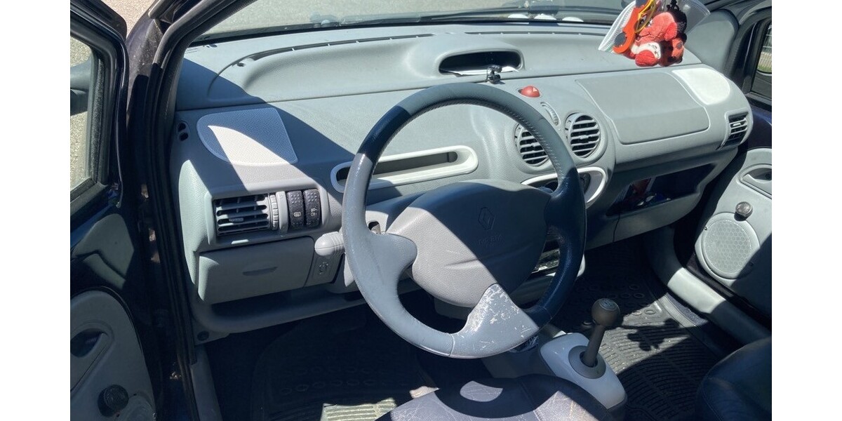 Renault Twingo 148.000 km 1.800 &euro; Ditzingen 71254