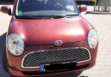 Daihatsu Trevis 104.000 km 3.990 &euro; Fellbach 70734