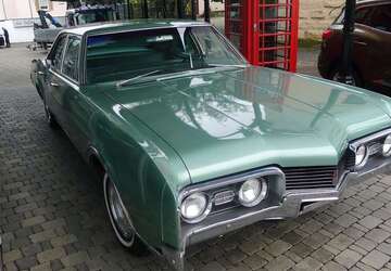 Oldsmobile Delta 88 98.000 km 13.900 &euro; Heilbronn 74076