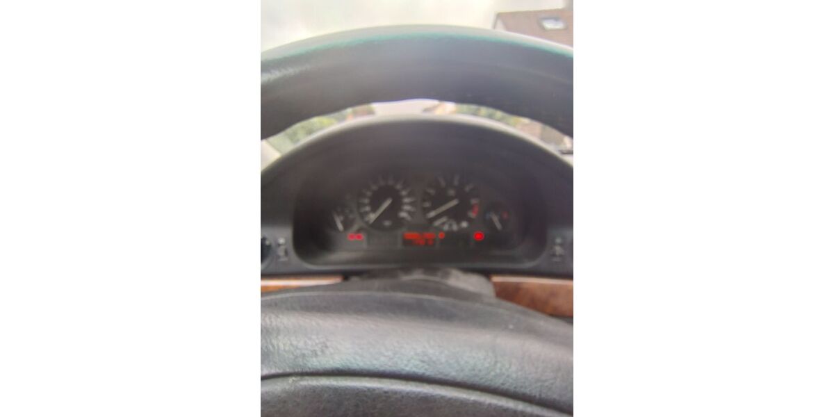 BMW 523 169.000 km 3.500 &euro; Böblingen 71032